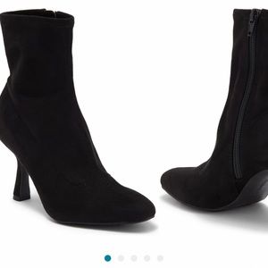 Melrose and Market
Finley Stretch Bootie